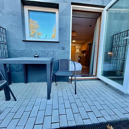 Homely Bielefeld- Mit Terrasse& Parkplatz, Self Check-in
