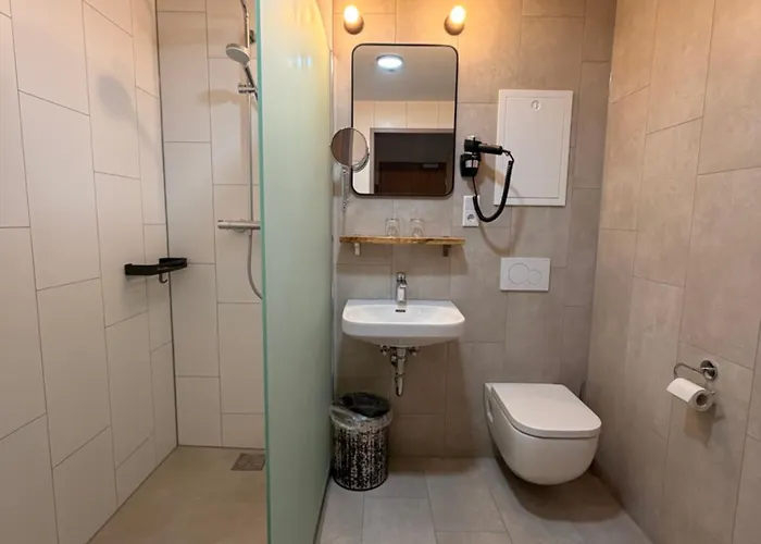 Lejlighed Homely Bielefeld- Mit Terrasse& Parkplatz, Self Check-in