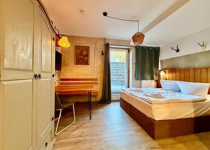 Апартаменты Homely Bielefeld- Mit Terrasse& Parkplatz, Self Check-in Билефельд
