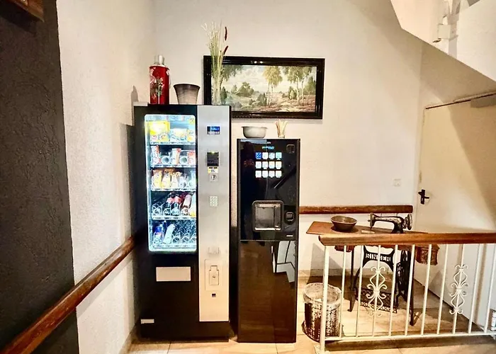 Homely Bielefeld- Mit Terrasse& Parkplatz, Self Check-in