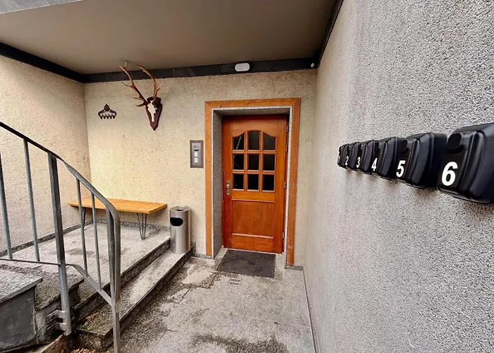 Homely Bielefeld- Mit Terrasse& Parkplatz, Self Check-in Апартаменты Билефельд